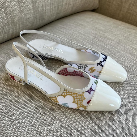 CHANEL Guipure Patent Embroidered Floral Cap Toe CC Slingback Flats - Picture 2 of 6